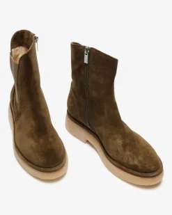 Alison R Beat Chelsea Boots