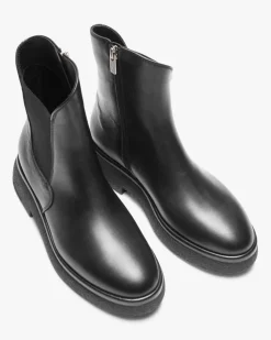 Alison R Beat Chelsea Boots
