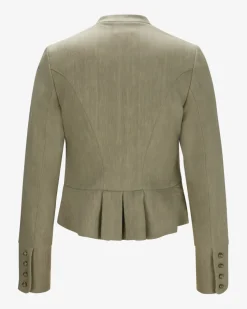 Barbara Trachtenblazer