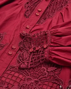 Berry Garden Guipure Bluse