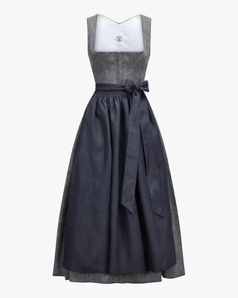 Bette Leinendirndl lang mit Sylvia Schürze