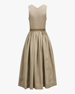 Bette Leinendirndl lang mit Sylvia Schürze