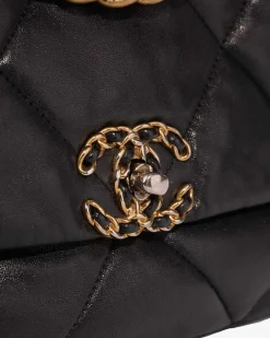 Chanel 19 Flap Bag Vintage Tasche