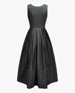 Dirndl lang mit Schürze