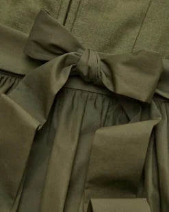 Dirndl lang mit Schürze