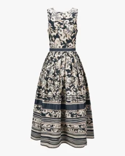 Dirndl lang mit Schürze