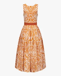 Dirndl lang mit Schürze