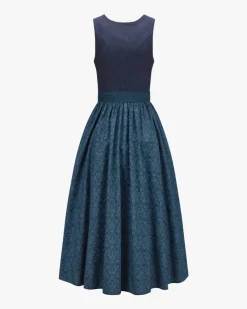 Dirndl lang mit Schürze