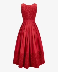 Dirndl lang mit Schürze