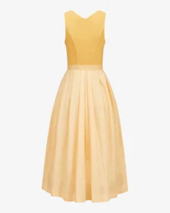 Dirndl lang mit Schürze