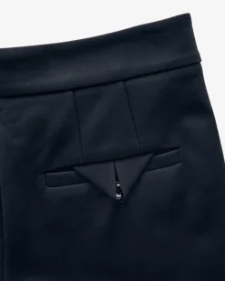 Emotional Essence l Hose