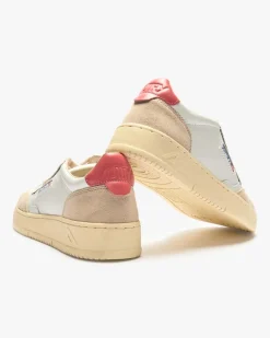 Medalist Low Sneaker