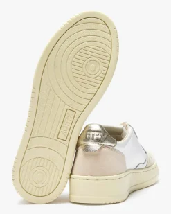 Medalist Low Sneaker