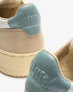 Medalist Low Sneaker