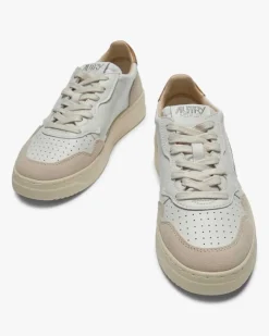 Medalist Low Sneaker