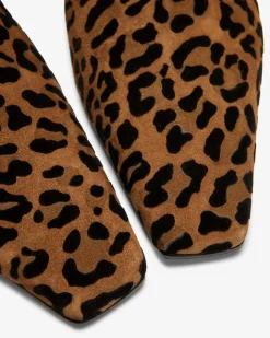 Neralis Chelsea Boots