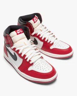 Nike Air Jordan 1 Retro High OG Sneaker
