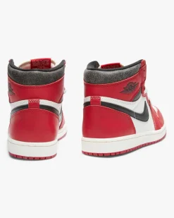 Nike Air Jordan 1 Retro High OG Sneaker