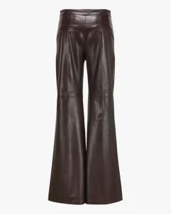 Sleek Statement Lederhose