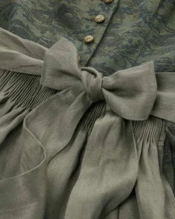 x LODENFREY Carolina Dirndl lang mit Leinenschürze