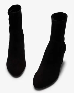 Yuliana Stiefeletten